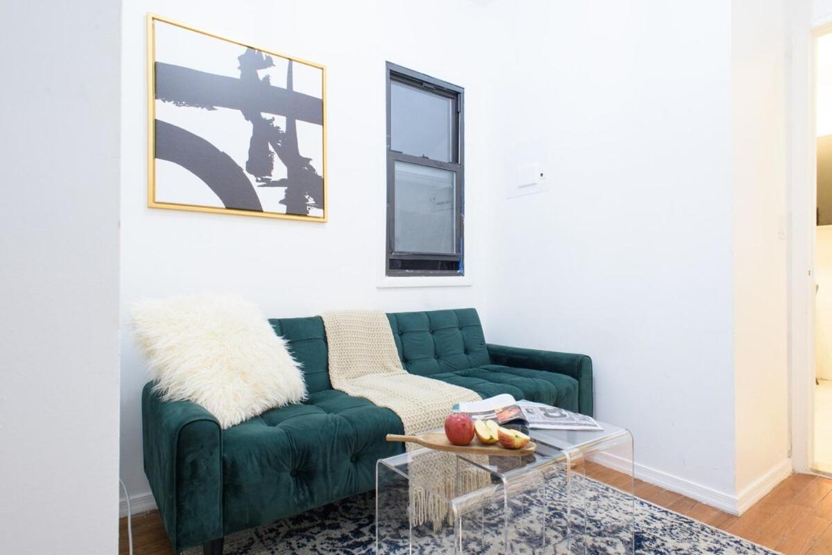 454-3W Prime Location 2Br Newly Furnished Sleeps 5 Apartment New York City Exterior photo